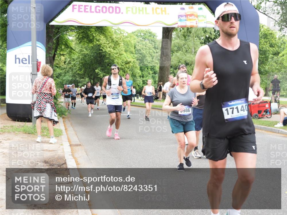 29.06.2025 - hella hamburg halbmarathon MichiJ http://msf.ph/oto/8243351 29.06.2025 10:50:43 Zwischen KM18-KM19 2810, 4389, 5511, 8423, 9986, 12286, 16995, 17140, 17142, 18382, 18530 meine-sportfotos.de