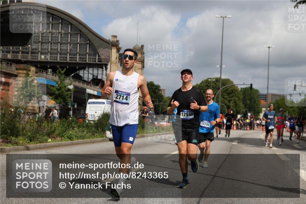 29.06.2025 - hella hamburg halbmarathon Yannick Fuchs http://msf.ph/oto/8243365 29.06.2025 10:35:00 20KM 1603, 1882, 1912, 2324, 2714, 2750, 2826, 4843, 5050, 5375, 5409, 5508, 5745, 5803, 5916, 6080, 6649, 7109, 8370, 8465, 8629, 9294, 10369, 10900, 10968, 11731, 11767, 12088, 12540, 12704, 12865, 13029, 13667, 14092, 14924, 15015, 15424, 15542, 16761, 17214, 17245, 17620, 18192, 18614, 18979 meine-sportfotos.de