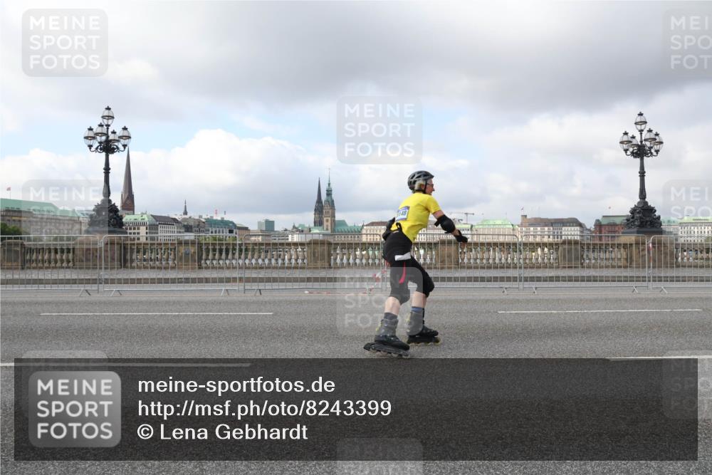 29.06.2025 - hella hamburg halbmarathon Lena Gebhardt http://msf.ph/oto/8243399 29.06.2025 09:02:25 Lombardsbrücke  meine-sportfotos.de