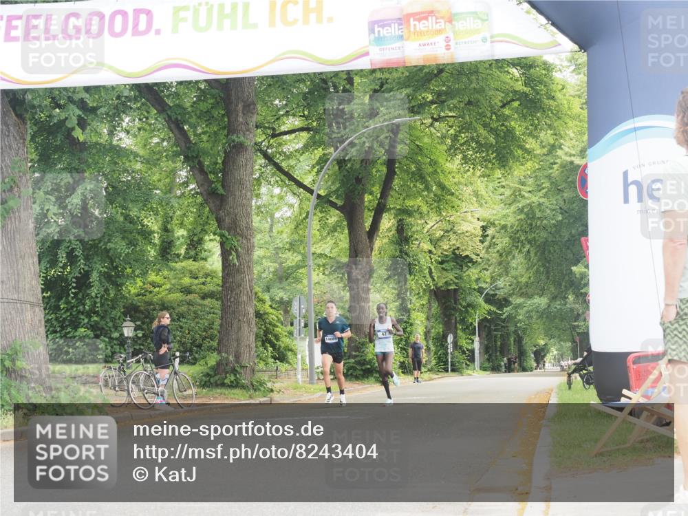 29.06.2025 - hella hamburg halbmarathon KatJ http://msf.ph/oto/8243404 29.06.2025 10:05:02 Zwischen KM18-KM19  meine-sportfotos.de