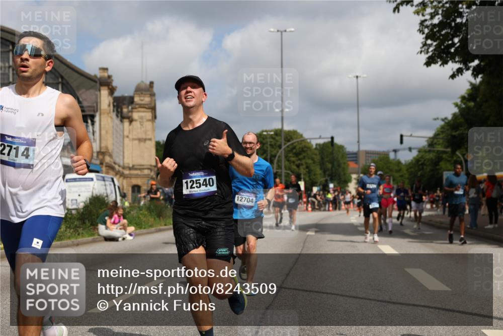 29.06.2025 - hella hamburg halbmarathon Yannick Fuchs http://msf.ph/oto/8243509 29.06.2025 10:35:01 20KM 1882, 1912, 2324, 2714, 2750, 2826, 4843, 5050, 5375, 5409, 5508, 5745, 5803, 5916, 6080, 6649, 7109, 8370, 8465, 8629, 9294, 10369, 10900, 10968, 11731, 11767, 12088, 12540, 12704, 12865, 13029, 13158, 13667, 14092, 14924, 15015, 15424, 15493, 15542, 16761, 17214, 17245, 17620, 18173, 18192, 18614 meine-sportfotos.de