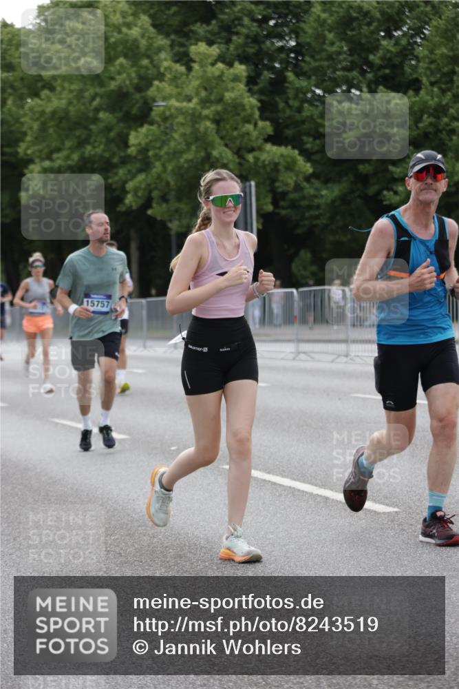 29.06.2025 - hella hamburg halbmarathon Jannik Wohlers http://msf.ph/oto/8243519 29.06.2025 10:30:07 Lombardsbrücke 1647, 2754, 2755, 2901, 4575, 4819, 6344, 7071, 10880, 11984, 12350, 12460, 12461, 12687, 12688, 14421, 15757, 15789, 15938, 16504, 16791, 16864, 18860 meine-sportfotos.de