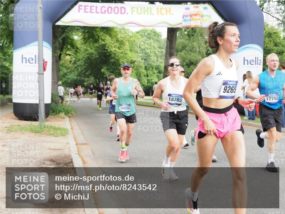 29.06.2025 - hella hamburg halbmarathon MichiJ http://msf.ph/oto/8243542 29.06.2025 10:27:58 Zwischen KM18-KM19 1343, 1803, 2563, 3547, 6686, 9265, 11619, 12091, 14311, 15013, 15094, 15744, 16820, 17215, 17360, 17792, 18285 meine-sportfotos.de