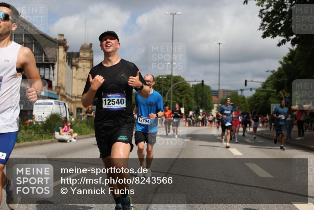 29.06.2025 - hella hamburg halbmarathon Yannick Fuchs http://msf.ph/oto/8243566 29.06.2025 10:35:01 20KM 1882, 1912, 2324, 2714, 2750, 2826, 4843, 5050, 5375, 5409, 5508, 5745, 5803, 5916, 6080, 6649, 7109, 8370, 8465, 8629, 9294, 10369, 10900, 10968, 11731, 11767, 12088, 12540, 12704, 12865, 13029, 13158, 13667, 14092, 14924, 15015, 15424, 15493, 15542, 16761, 17214, 17245, 17620, 18173, 18192, 18614 meine-sportfotos.de