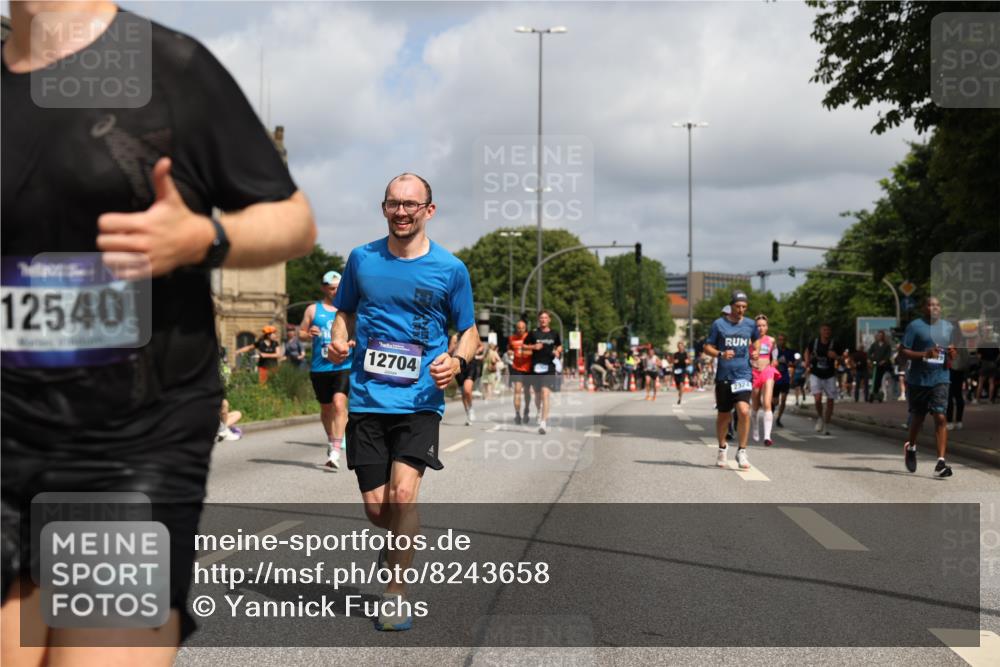 29.06.2025 - hella hamburg halbmarathon Yannick Fuchs http://msf.ph/oto/8243658 29.06.2025 10:35:02 20KM 1882, 1912, 2324, 2714, 2750, 4843, 5050, 5375, 5409, 5508, 5745, 5803, 5916, 6080, 6649, 7109, 8370, 8465, 8629, 9294, 10369, 10900, 10968, 11731, 11767, 12088, 12540, 12704, 12865, 13029, 13158, 13667, 14092, 14924, 15015, 15424, 15493, 15542, 15689, 16761, 17214, 17245, 17620, 17724, 18173, 18192, 18614 meine-sportfotos.de