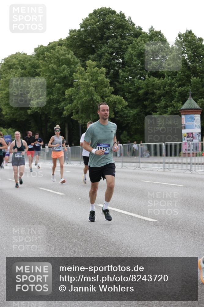 29.06.2025 - hella hamburg halbmarathon Jannik Wohlers http://msf.ph/oto/8243720 29.06.2025 10:30:08 Lombardsbrücke 1647, 2754, 2755, 4575, 4819, 6344, 7071, 7120, 10880, 11984, 12460, 12461, 12687, 12688, 14421, 15757, 15789, 15938, 16504, 16791, 16864, 18362, 18795, 18860 meine-sportfotos.de