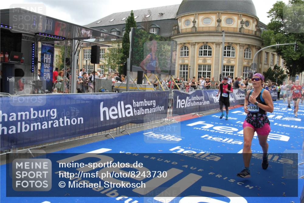 29.06.2025 - hella hamburg halbmarathon Michael Strokosch http://msf.ph/oto/8243730 29.06.2025 10:48:48 Ziel 1094, 1884, 1892, 2442, 9482, 11519, 12533, 14511, 15384, 16653, 17007, 17127 meine-sportfotos.de