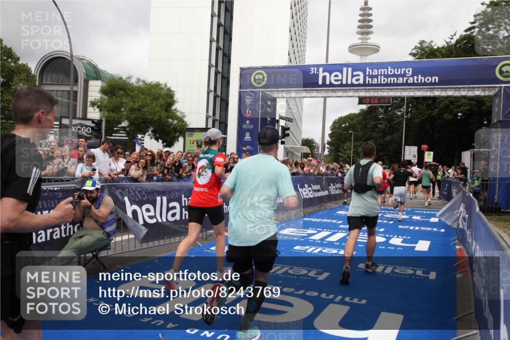 29.06.2025 - hella hamburg halbmarathon Michael Strokosch http://msf.ph/oto/8243769 29.06.2025 10:56:16 Ziel 1193, 4594, 4813, 5465, 5492, 5570, 8330, 8639, 9903, 9907, 10789, 12348, 12545, 14363, 15484, 16113, 16634, 17468, 17642, 19152 meine-sportfotos.de