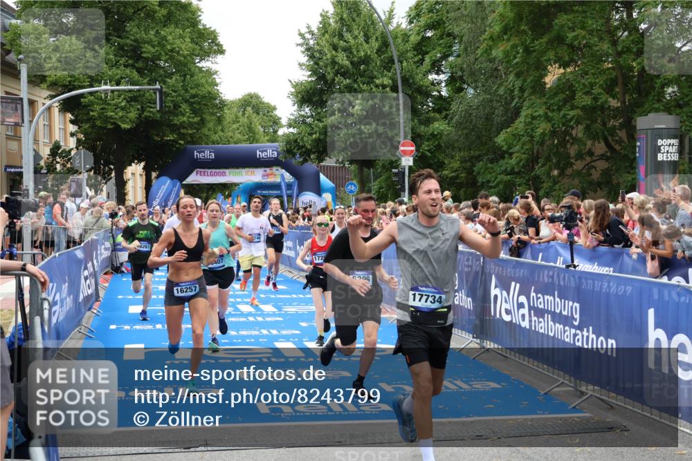29.06.2025 - hella hamburg halbmarathon Zöllner http://msf.ph/oto/8243799 29.06.2025 10:56:36 Ziel 1583, 2083, 3413, 5721, 5744, 6399, 7037, 8311, 8542, 8652, 9562, 10093, 12509, 13863, 15145, 15407, 16257, 16261, 17268, 17734, 18746, 18835, 19120 meine-sportfotos.de