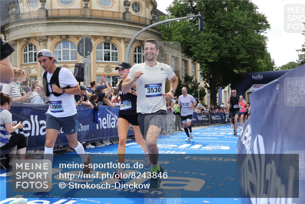 29.06.2025 - hella hamburg halbmarathon Strokosch-Dieckow http://msf.ph/oto/8243846 29.06.2025 10:37:59 Ziel 3480, 3530, 7229, 8091, 9643, 9944, 10793, 11049, 11952, 12915, 13900, 14274, 15303, 15382, 16698, 18103 meine-sportfotos.de