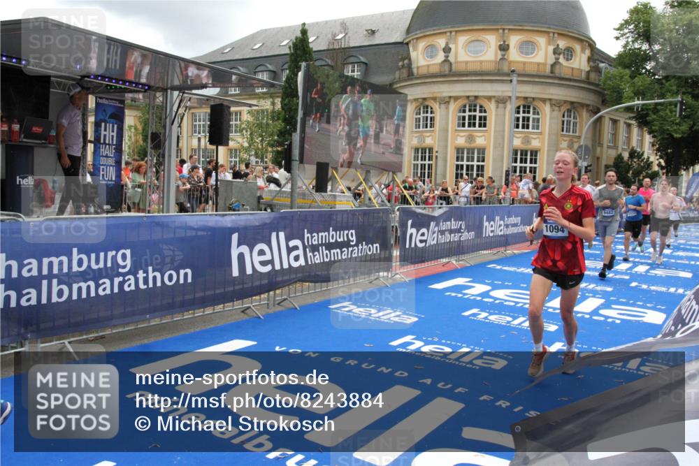29.06.2025 - hella hamburg halbmarathon Michael Strokosch http://msf.ph/oto/8243884 29.06.2025 10:48:50 Ziel 1094, 1884, 1892, 2442, 9482, 11519, 12533, 15309, 15384, 16653, 17007 meine-sportfotos.de