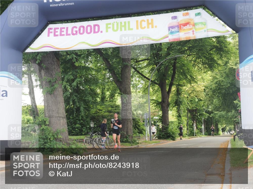 29.06.2025 - hella hamburg halbmarathon KatJ http://msf.ph/oto/8243918 29.06.2025 10:05:30 Zwischen KM18-KM19  meine-sportfotos.de