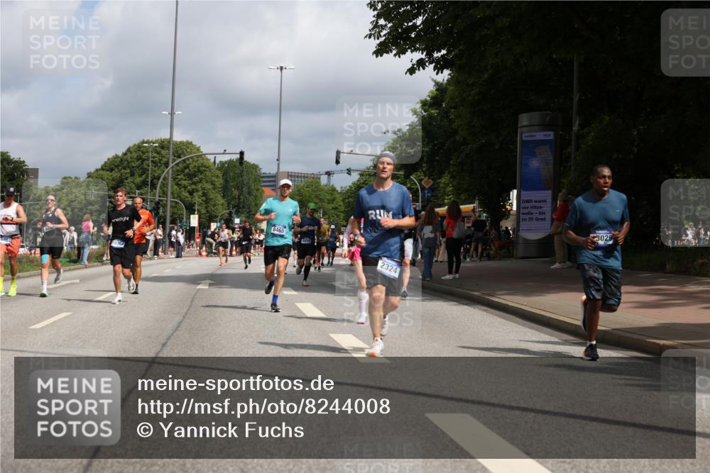 29.06.2025 - hella hamburg halbmarathon Yannick Fuchs http://msf.ph/oto/8244008 29.06.2025 10:35:04 20KM 1882, 1912, 2324, 2714, 2750, 2949, 3332, 4843, 5050, 5409, 5508, 5745, 5803, 5916, 6080, 8370, 8465, 8629, 9294, 10369, 10900, 10968, 11731, 11767, 12088, 12365, 12540, 12704, 12865, 13029, 13158, 13667, 14092, 14924, 15015, 15424, 15493, 15542, 15689, 16761, 17214, 17245, 17620, 17724, 18173, 18192, 18614 meine-sportfotos.de