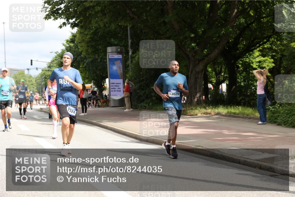29.06.2025 - hella hamburg halbmarathon Yannick Fuchs http://msf.ph/oto/8244035 29.06.2025 10:35:04 20KM 1882, 1912, 2324, 2714, 2750, 2949, 3332, 4843, 5050, 5409, 5508, 5745, 5803, 5916, 6080, 8370, 8465, 8629, 9294, 10369, 10900, 10968, 11731, 11767, 12088, 12365, 12540, 12704, 12865, 13029, 13158, 13667, 14092, 14924, 15015, 15424, 15493, 15542, 15689, 16761, 17214, 17245, 17620, 17724, 18173, 18192, 18614 meine-sportfotos.de