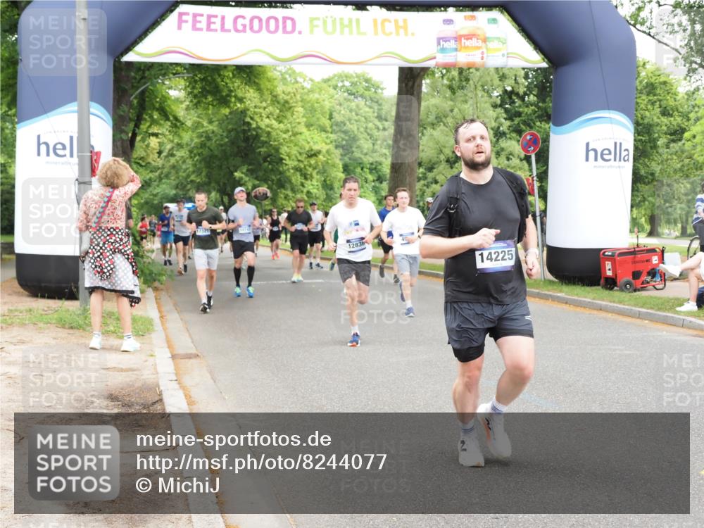 29.06.2025 - hella hamburg halbmarathon MichiJ http://msf.ph/oto/8244077 29.06.2025 10:50:48 Zwischen KM18-KM19 4945, 6966, 9986, 14225, 17140, 17150, 17321, 17533, 17685, 17686 meine-sportfotos.de