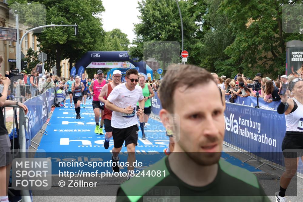 29.06.2025 - hella hamburg halbmarathon Zöllner http://msf.ph/oto/8244081 29.06.2025 10:56:39 Ziel 1583, 2083, 3413, 4152, 5721, 5744, 6416, 6759, 7037, 8311, 8542, 8652, 8744, 9562, 10093, 11083, 12509, 13863, 15145, 17259, 18340, 18746, 18835, 18899, 19120 meine-sportfotos.de