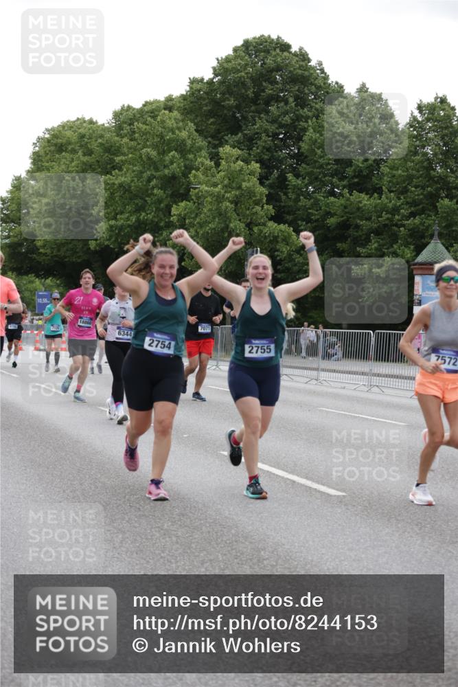 29.06.2025 - hella hamburg halbmarathon Jannik Wohlers http://msf.ph/oto/8244153 29.06.2025 10:30:12 Lombardsbrücke 1059, 1647, 2569, 2754, 2755, 3281, 4198, 4575, 4819, 6344, 7071, 7120, 9830, 11984, 12460, 12461, 12687, 12688, 14216, 14421, 15299, 15757, 15789, 15938, 16504, 16791, 16864, 18362, 18795, 18860 meine-sportfotos.de