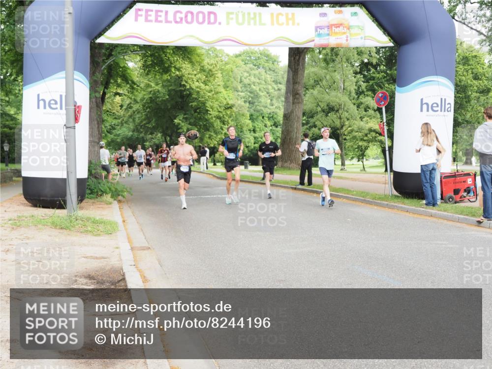29.06.2025 - hella hamburg halbmarathon MichiJ http://msf.ph/oto/8244196 29.06.2025 10:28:06 Zwischen KM18-KM19 6687, 11806, 13190, 14359, 14699, 15336, 15556, 17916, 18149 meine-sportfotos.de