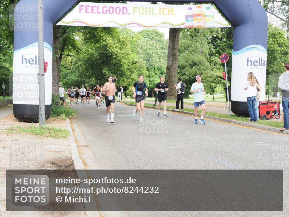 29.06.2025 - hella hamburg halbmarathon MichiJ http://msf.ph/oto/8244232 29.06.2025 10:28:06 Zwischen KM18-KM19 6687, 11806, 13190, 14359, 14699, 15336, 15556, 17916, 18149 meine-sportfotos.de