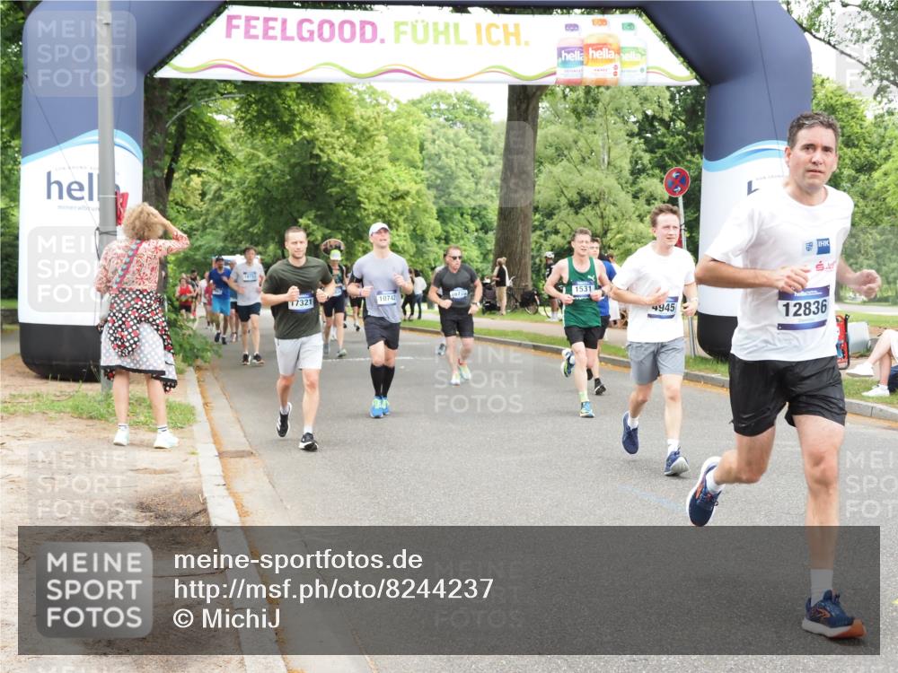 29.06.2025 - hella hamburg halbmarathon MichiJ http://msf.ph/oto/8244237 29.06.2025 10:50:50 Zwischen KM18-KM19 1531, 4945, 6966, 9986, 10742, 12836, 14225, 16770, 17150, 17321, 17533, 17685, 17686, 17818 meine-sportfotos.de