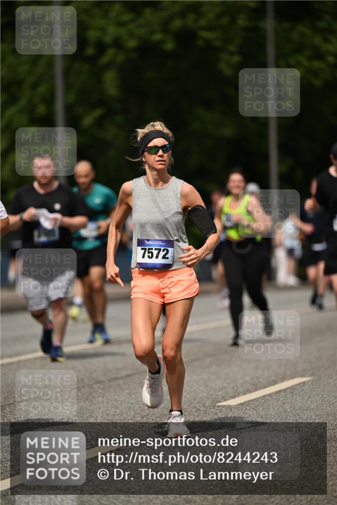 29.06.2025 - hella hamburg halbmarathon Dr. Thomas Lammeyer http://msf.ph/oto/8244243 29.06.2025 10:34:35 Kennedybrücke 2302, 3524, 3573, 4198, 4819, 6556, 6626, 7071, 7517, 9095, 9576, 9830, 10322, 10996 meine-sportfotos.de