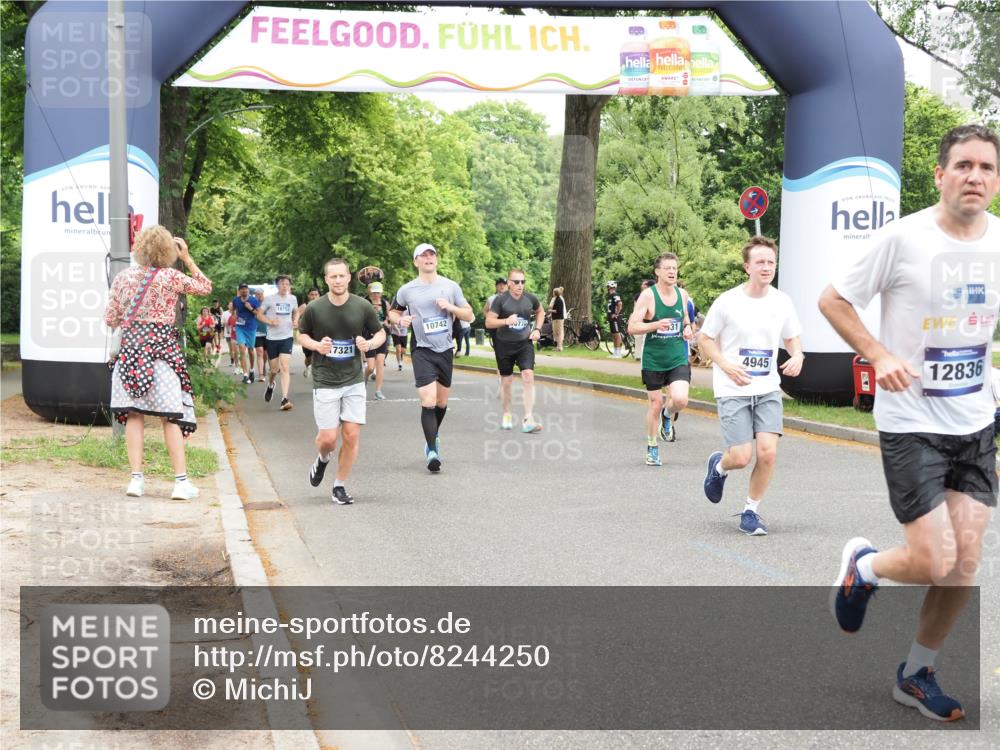 29.06.2025 - hella hamburg halbmarathon MichiJ http://msf.ph/oto/8244250 29.06.2025 10:50:50 Zwischen KM18-KM19 1531, 4945, 6966, 9986, 10742, 12836, 14225, 16770, 17150, 17321, 17533, 17685, 17686, 17818 meine-sportfotos.de