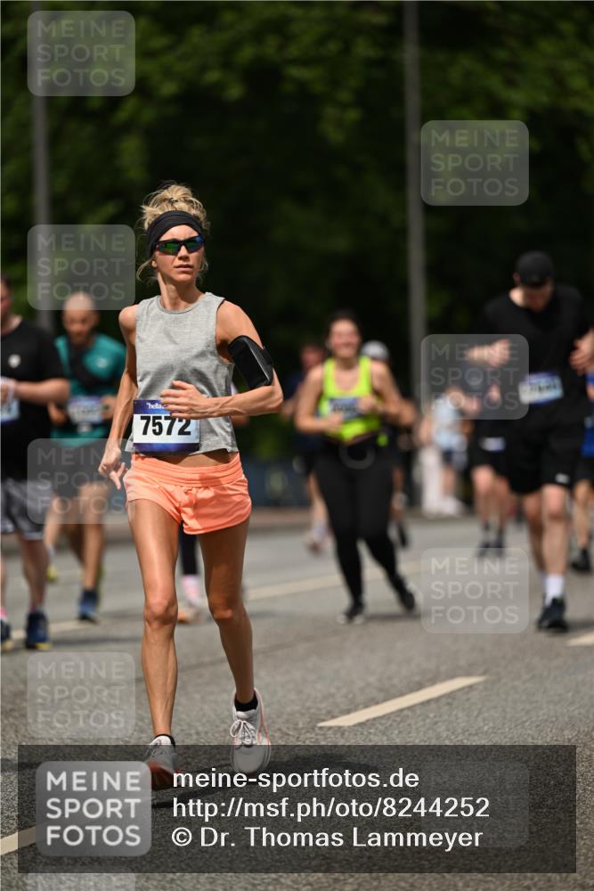 29.06.2025 - hella hamburg halbmarathon Dr. Thomas Lammeyer http://msf.ph/oto/8244252 29.06.2025 10:34:35 Kennedybrücke 2302, 3524, 3573, 4198, 4819, 6556, 6626, 7071, 7517, 9095, 9576, 9830, 10322, 10996 meine-sportfotos.de