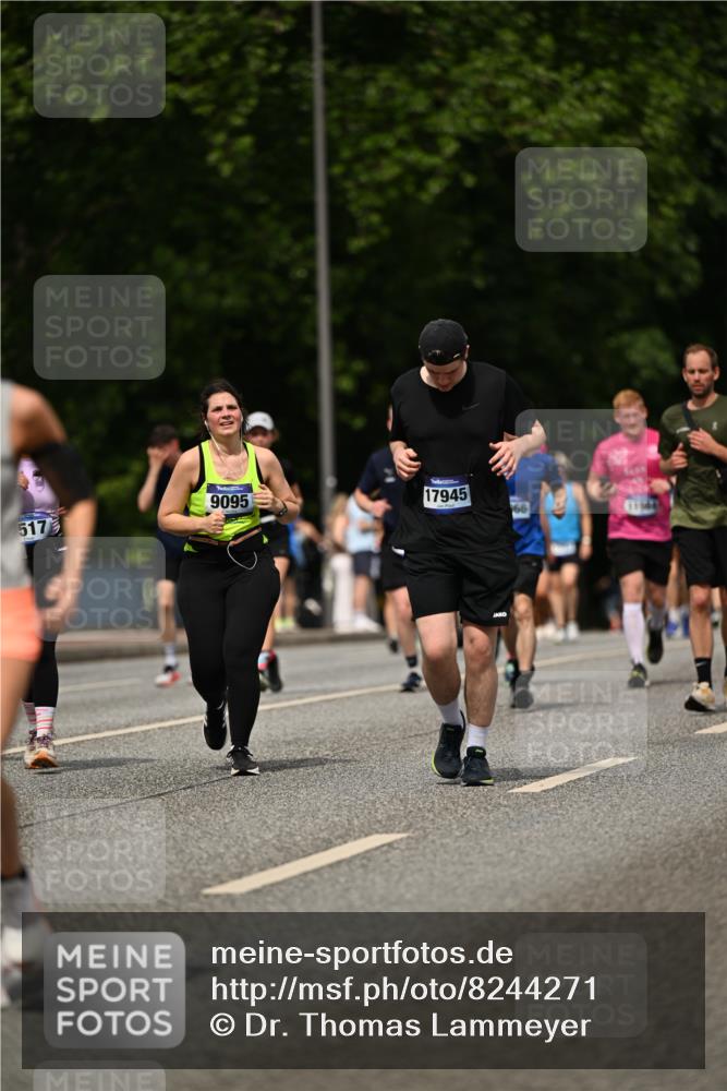 29.06.2025 - hella hamburg halbmarathon Dr. Thomas Lammeyer http://msf.ph/oto/8244271 29.06.2025 10:34:35 Kennedybrücke 2302, 3524, 3573, 4198, 4819, 6556, 6626, 7071, 7517, 9095, 9576, 9830, 10322, 10996 meine-sportfotos.de
