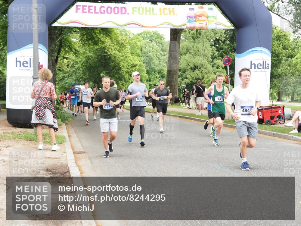 29.06.2025 - hella hamburg halbmarathon MichiJ http://msf.ph/oto/8244295 29.06.2025 10:50:51 Zwischen KM18-KM19 1531, 4945, 6966, 10742, 12836, 14225, 16770, 17150, 17321, 17533, 17685, 17686, 17818 meine-sportfotos.de