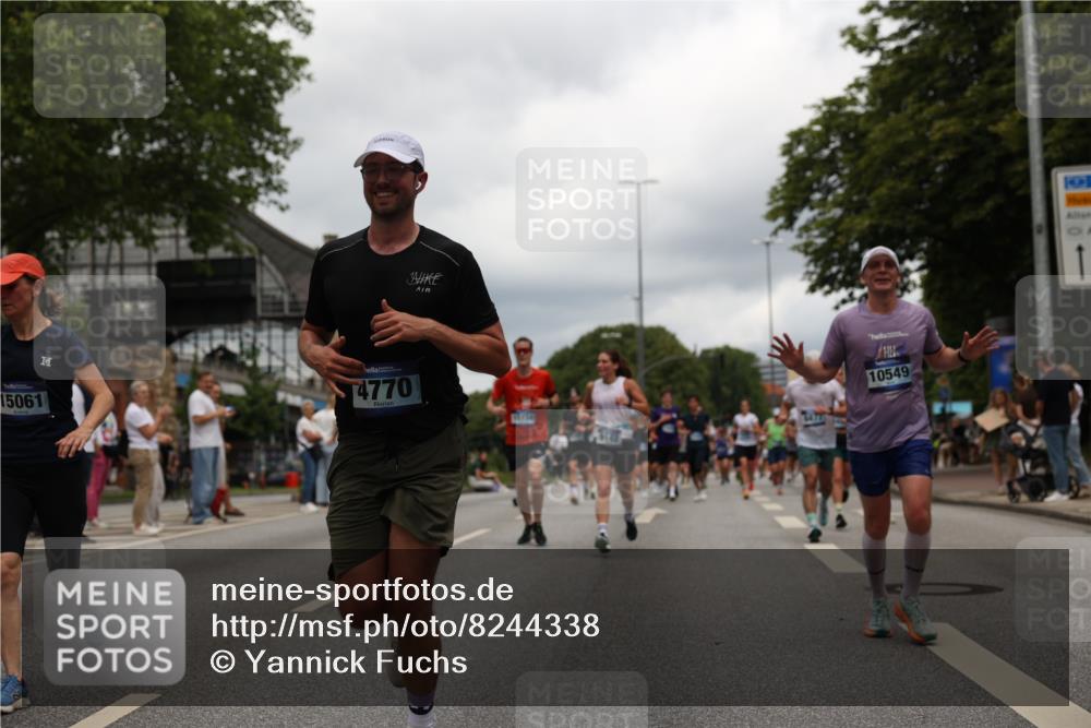 29.06.2025 - hella hamburg halbmarathon Yannick Fuchs http://msf.ph/oto/8244338 29.06.2025 10:47:35 20KM 1030, 1061, 1151, 1502, 1706, 1727, 1783, 2058, 2070, 2082, 2354, 2518, 3208, 3209, 3819, 4635, 4770, 5020, 5638, 5866, 6481, 6511, 6512, 6629, 6762, 6877, 6942, 7177, 7274, 7864, 7918, 8335, 8390, 8447, 9142, 10549, 10891, 10895, 11068, 11844, 12379, 12413, 12490, 12632, 12909, 13032, 13033, 13289, 13397, 13865, 13912, 13997, 15061, 15126, 15179, 15441, 15497, 15502, 15838, 15856, 15946, 16477, 16538, 17348, 18134, 18143, 18418, 18487, 18590 meine-sportfotos.de