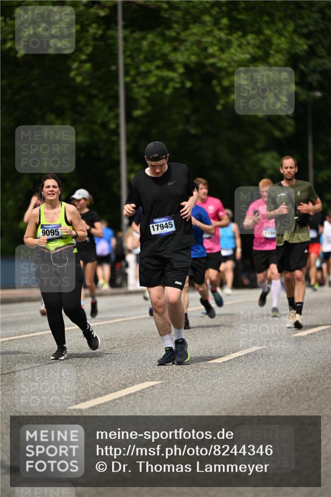 29.06.2025 - hella hamburg halbmarathon Dr. Thomas Lammeyer http://msf.ph/oto/8244346 29.06.2025 10:34:36 Kennedybrücke 2097, 2302, 3524, 4198, 4819, 6556, 6626, 7071, 7517, 9095, 9576, 9830, 10322, 10996 meine-sportfotos.de