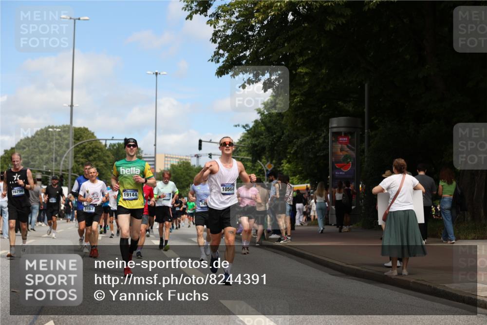 29.06.2025 - hella hamburg halbmarathon Yannick Fuchs http://msf.ph/oto/8244391 29.06.2025 11:26:26 20KM 1029, 1154, 1304, 1799, 1995, 2464, 3022, 3099, 3113, 4375, 4376, 4680, 4844, 5167, 5294, 5743, 5821, 6310, 6843, 7029, 7497, 8306, 8589, 9653, 9654, 10421, 10564, 10828, 11205, 11713, 12838, 12901, 13177, 13227, 13339, 13423, 13568, 14527, 14854, 14855, 14919, 14936, 15077, 16796, 16845, 17099, 17149, 18132, 18301, 18536, 19144 meine-sportfotos.de