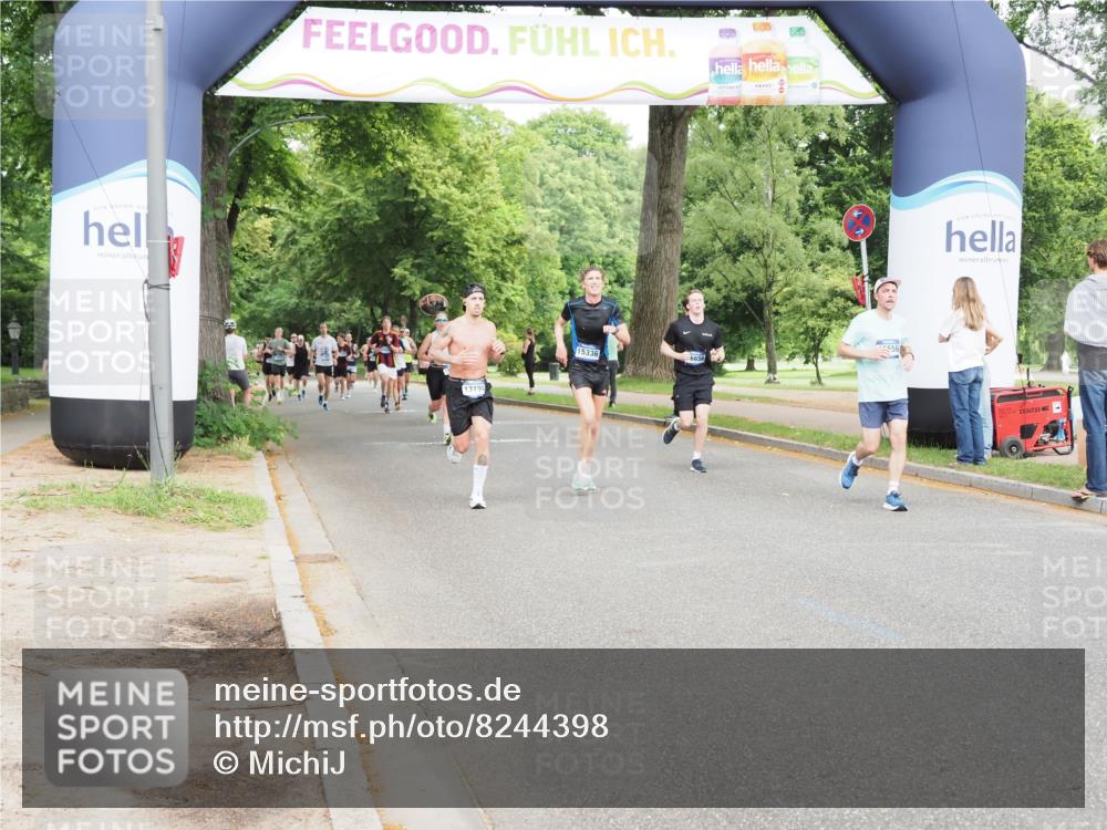 29.06.2025 - hella hamburg halbmarathon MichiJ http://msf.ph/oto/8244398 29.06.2025 10:28:07 Zwischen KM18-KM19 6687, 11806, 13190, 14359, 14699, 15336, 15556, 17916, 18149 meine-sportfotos.de