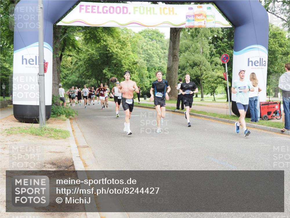 29.06.2025 - hella hamburg halbmarathon MichiJ http://msf.ph/oto/8244427 29.06.2025 10:28:07 Zwischen KM18-KM19 6687, 11806, 13190, 14359, 14699, 15336, 15556, 17916, 18149 meine-sportfotos.de