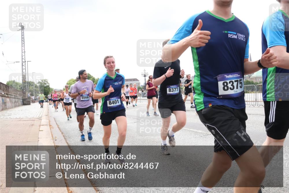 29.06.2025 - hella hamburg halbmarathon Lena Gebhardt http://msf.ph/oto/8244467 29.06.2025 10:33:56 Lombardsbrücke 1189, 1275, 1417, 1705, 1787, 1896, 2265, 2342, 2482, 2496, 2526, 2776, 2933, 3170, 3264, 3340, 3345, 3560, 3829, 3848, 4361, 4433, 4449, 4479, 4696, 4807, 4942, 5075, 5096, 5141, 5557, 5561, 5566, 5569, 5584, 5691, 5821, 5822, 5887, 6109, 6364, 6515, 6516, 6854, 6956, 6999, 7027, 7324, 7329, 7565, 7653, 8021, 8157, 8202, 8277, 8282, 8375, 8377, 8383, 8401, 8891, 9094, 9234, 9258, 9438, 9799, 9875, 9995, 10007, 10071, 10561, 11811 meine-sportfotos.de
