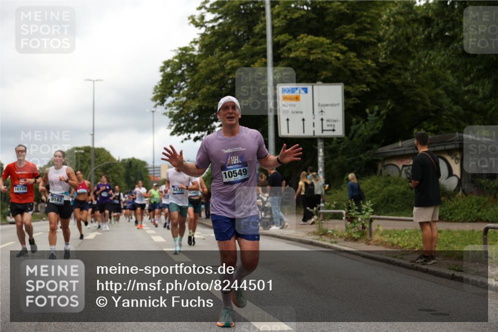 29.06.2025 - hella hamburg halbmarathon Yannick Fuchs http://msf.ph/oto/8244501 29.06.2025 10:47:35 20KM 1030, 1061, 1151, 1502, 1706, 1727, 1783, 2058, 2070, 2082, 2354, 2518, 3208, 3209, 3819, 4635, 4770, 5020, 5638, 5866, 6481, 6511, 6512, 6629, 6762, 6877, 6942, 7177, 7274, 7864, 7918, 8335, 8390, 8447, 9142, 10549, 10891, 10895, 11068, 11844, 12379, 12413, 12490, 12632, 12909, 13032, 13033, 13289, 13397, 13865, 13912, 13997, 15061, 15126, 15179, 15441, 15497, 15502, 15838, 15856, 15946, 16477, 16538, 17348, 18134, 18143, 18418, 18487, 18590 meine-sportfotos.de