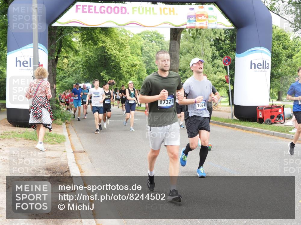 29.06.2025 - hella hamburg halbmarathon MichiJ http://msf.ph/oto/8244502 29.06.2025 10:50:52 Zwischen KM18-KM19 1531, 4945, 6966, 10742, 12836, 14225, 16770, 17150, 17321, 17533, 17685, 17686, 17818 meine-sportfotos.de