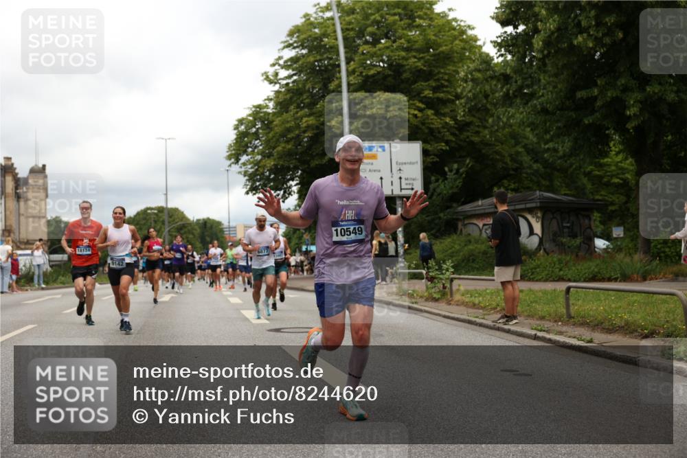 29.06.2025 - hella hamburg halbmarathon Yannick Fuchs http://msf.ph/oto/8244620 29.06.2025 10:47:36 20KM 1030, 1061, 1151, 1502, 1706, 1727, 2058, 2070, 2082, 2354, 2518, 2630, 3096, 3208, 3209, 3819, 4770, 5020, 5638, 5866, 6481, 6511, 6512, 6629, 6762, 6877, 6942, 7177, 7274, 7864, 7918, 8335, 8390, 8447, 9142, 10549, 10891, 10895, 11068, 11844, 12379, 12413, 12490, 12632, 12909, 13032, 13033, 13289, 13397, 13865, 13912, 13997, 15061, 15126, 15441, 15497, 15502, 15838, 15856, 15946, 16477, 16538, 17348, 18134, 18143, 18418, 18487, 18590 meine-sportfotos.de