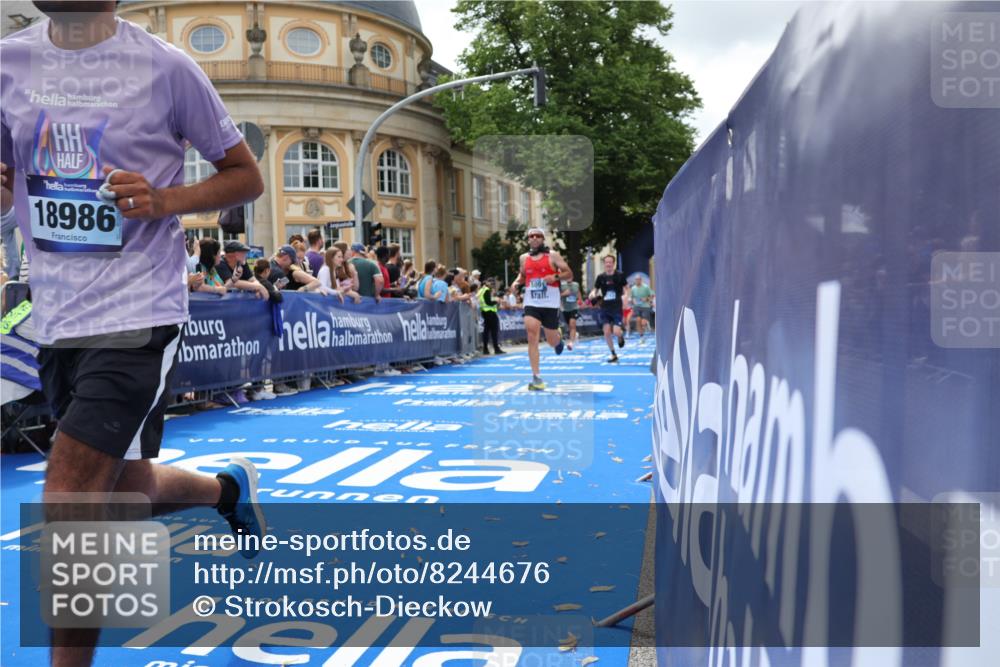 29.06.2025 - hella hamburg halbmarathon Strokosch-Dieckow http://msf.ph/oto/8244676 29.06.2025 10:38:13 Ziel 1042, 1688, 2849, 5091, 6095, 7743, 8002, 14688, 17623, 18584, 18986 meine-sportfotos.de