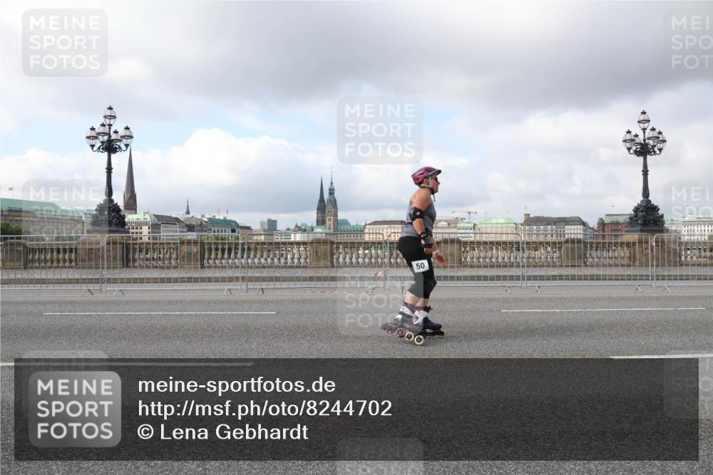 29.06.2025 - hella hamburg halbmarathon Lena Gebhardt http://msf.ph/oto/8244702 29.06.2025 09:02:29 Lombardsbrücke  meine-sportfotos.de