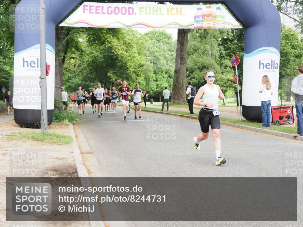29.06.2025 - hella hamburg halbmarathon MichiJ http://msf.ph/oto/8244731 29.06.2025 10:28:10 Zwischen KM18-KM19 10900, 11305, 13190, 14359, 14699, 15336, 15556, 16656 meine-sportfotos.de