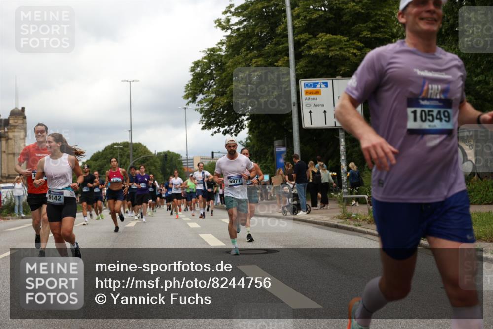 29.06.2025 - hella hamburg halbmarathon Yannick Fuchs http://msf.ph/oto/8244756 29.06.2025 10:47:36 20KM 1030, 1061, 1151, 1502, 1706, 1727, 2058, 2070, 2082, 2354, 2518, 2630, 3096, 3208, 3209, 3819, 4770, 5020, 5638, 5866, 6481, 6511, 6512, 6629, 6762, 6877, 6942, 7177, 7274, 7864, 7918, 8335, 8390, 8447, 9142, 10549, 10891, 10895, 11068, 11844, 12379, 12413, 12490, 12632, 12909, 13032, 13033, 13289, 13397, 13865, 13912, 13997, 15061, 15126, 15441, 15497, 15502, 15838, 15856, 15946, 16477, 16538, 17348, 18134, 18143, 18418, 18487, 18590 meine-sportfotos.de