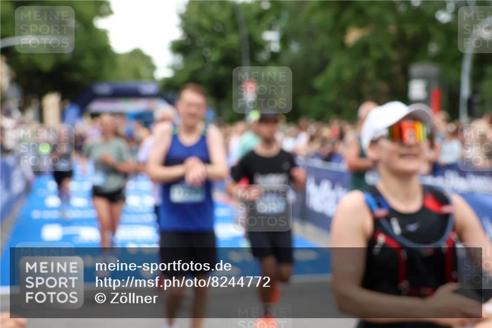 29.06.2025 - hella hamburg halbmarathon Zöllner http://msf.ph/oto/8244772 29.06.2025 10:56:46 Ziel 3836, 4152, 6416, 6759, 7646, 8744, 8825, 8996, 9488, 11083, 11870, 14369, 14461, 15134, 15431, 15712, 16043, 16121, 17133, 17259, 18340, 18634, 18899 meine-sportfotos.de