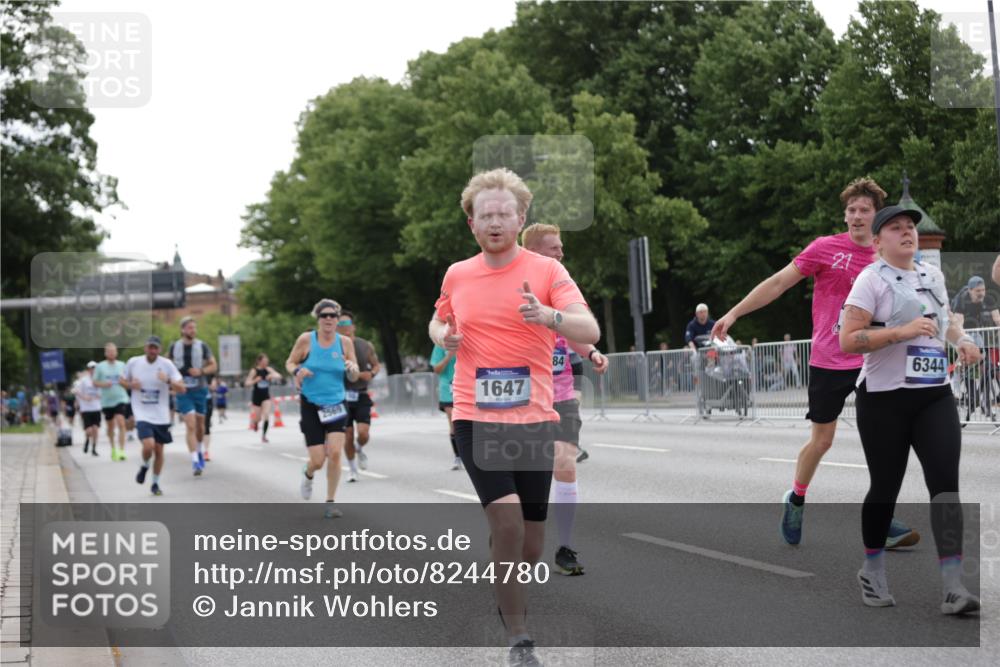 29.06.2025 - hella hamburg halbmarathon Jannik Wohlers http://msf.ph/oto/8244780 29.06.2025 10:30:15 Lombardsbrücke 1059, 1647, 2569, 2754, 2755, 3281, 4198, 4575, 4819, 6344, 6556, 7071, 7120, 9830, 11984, 12460, 12461, 12687, 12688, 14216, 14421, 15299, 15757, 15789, 16504, 16791, 18362, 18795, 18860 meine-sportfotos.de