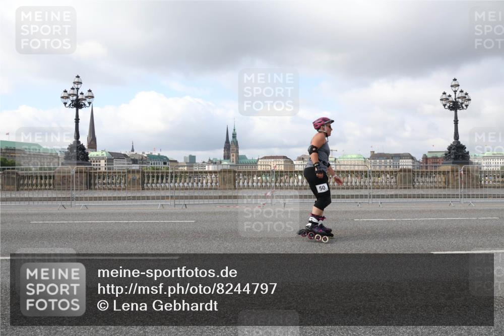 29.06.2025 - hella hamburg halbmarathon Lena Gebhardt http://msf.ph/oto/8244797 29.06.2025 09:02:29 Lombardsbrücke  meine-sportfotos.de