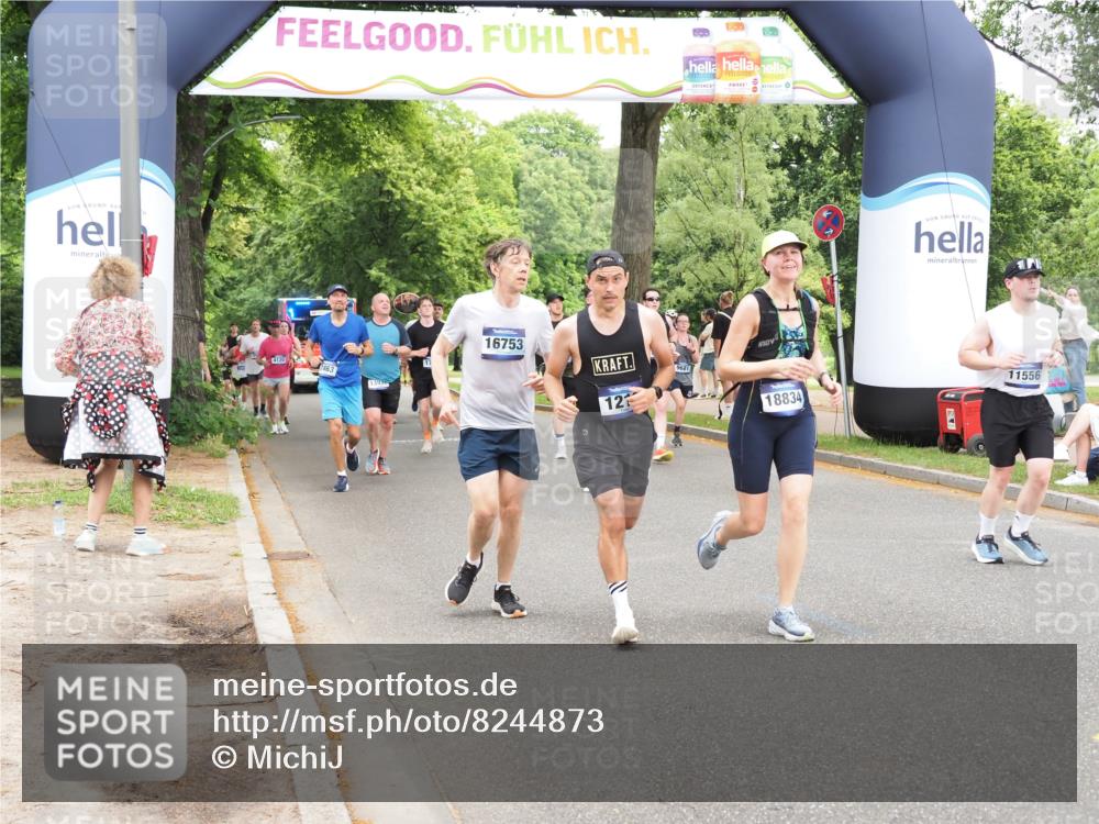 29.06.2025 - hella hamburg halbmarathon MichiJ http://msf.ph/oto/8244873 29.06.2025 10:50:55 Zwischen KM18-KM19 1212, 1531, 4945, 10742, 11556, 12836, 13932, 14225, 16753, 16770, 17321, 17818 meine-sportfotos.de