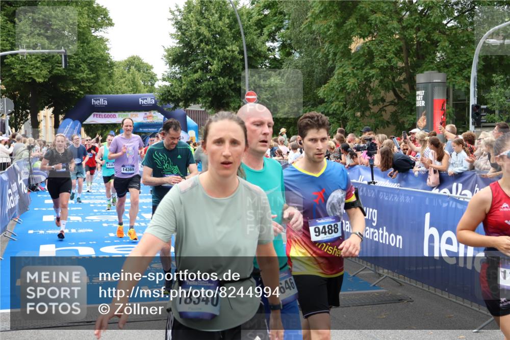 29.06.2025 - hella hamburg halbmarathon Zöllner http://msf.ph/oto/8244994 29.06.2025 10:56:50 Ziel 2378, 3836, 8825, 8996, 13816, 14369, 14461, 15134, 15431, 15712, 16008, 16009, 16043, 16121, 16679, 17133, 18634 meine-sportfotos.de