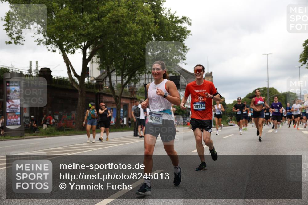 29.06.2025 - hella hamburg halbmarathon Yannick Fuchs http://msf.ph/oto/8245013 29.06.2025 10:47:37 20KM 1030, 1061, 1151, 1502, 1706, 1727, 2058, 2070, 2082, 2354, 2518, 2630, 3096, 3208, 3209, 3819, 4770, 5020, 5638, 5866, 6481, 6511, 6512, 6629, 6762, 6877, 6942, 7177, 7274, 7864, 7918, 8335, 8390, 8447, 9142, 10549, 10891, 10895, 11068, 11844, 12379, 12413, 12490, 12632, 12909, 13032, 13033, 13289, 13397, 13865, 13912, 13997, 15061, 15126, 15441, 15497, 15502, 15838, 15856, 15946, 16477, 16538, 17348, 18134, 18143, 18418, 18487, 18590 meine-sportfotos.de