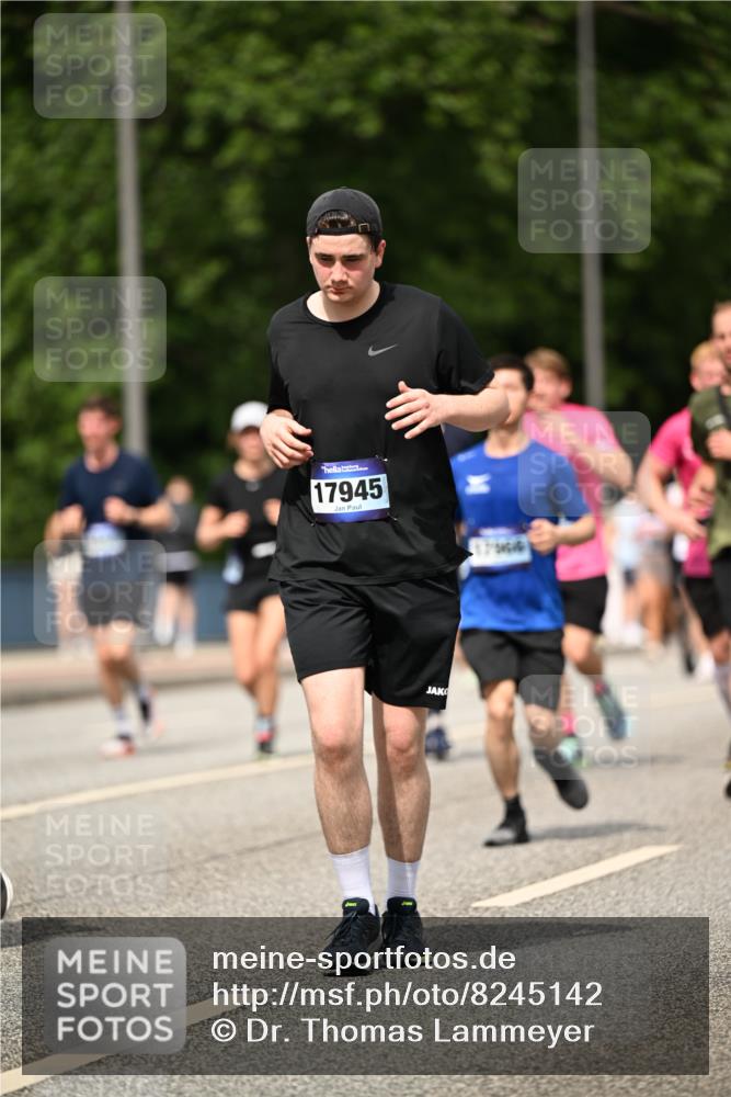 29.06.2025 - hella hamburg halbmarathon Dr. Thomas Lammeyer http://msf.ph/oto/8245142 29.06.2025 10:34:39 Kennedybrücke 2097, 2302, 3524, 4198, 4819, 6556, 6620, 6626, 7071, 7517, 8792, 9095, 9576, 9830, 10322, 10996 meine-sportfotos.de