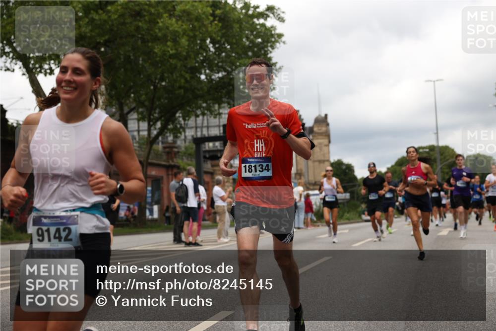 29.06.2025 - hella hamburg halbmarathon Yannick Fuchs http://msf.ph/oto/8245145 29.06.2025 10:47:38 20KM 1030, 1151, 1267, 1502, 1706, 1727, 2058, 2070, 2082, 2354, 2518, 2630, 3096, 3208, 3209, 3819, 4770, 5020, 5638, 5866, 6481, 6511, 6512, 6629, 6762, 6877, 6942, 7177, 7274, 7864, 7918, 8335, 8390, 8447, 9142, 10549, 10891, 10895, 11068, 11844, 12379, 12632, 12909, 13032, 13033, 13289, 13397, 13865, 13912, 13997, 15061, 15126, 15441, 15497, 15502, 15838, 15856, 15946, 16477, 16538, 17348, 18134, 18143, 18418, 18487, 18590 meine-sportfotos.de